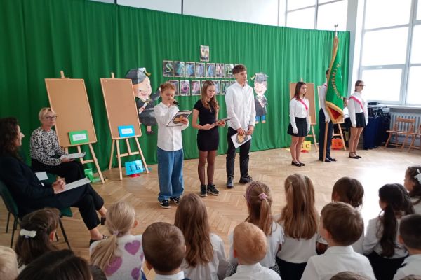 Pasowanie pierwszoklasistów