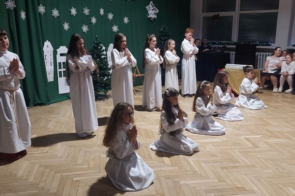 Jasełka z Gwiazdami 