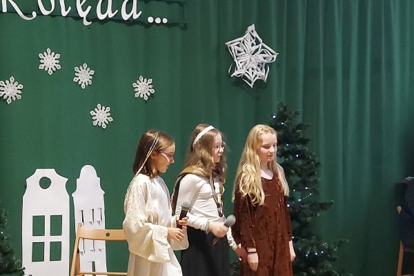 Jasełka z Gwiazdami 