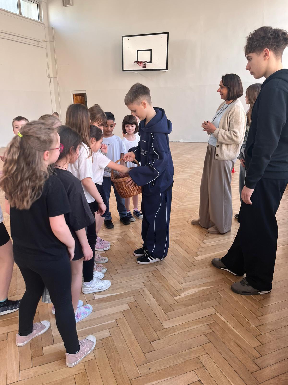 Słodki Dzień Kobiet w naszej szkole