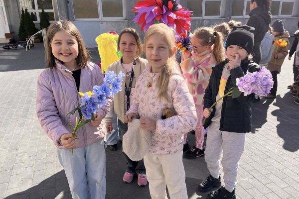 Wiosenny przemarsz w klasach młodszych