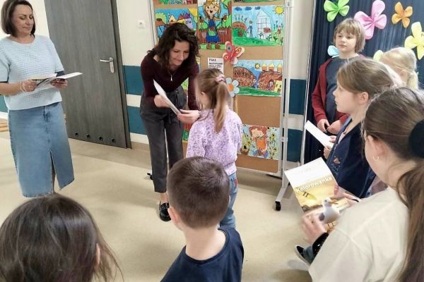 Konkurs plastyczny pn. „Wiosna w ogródku”