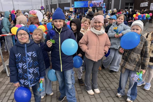Przemarsz z okazji Światowego Dnia Świadomości Autyzmu