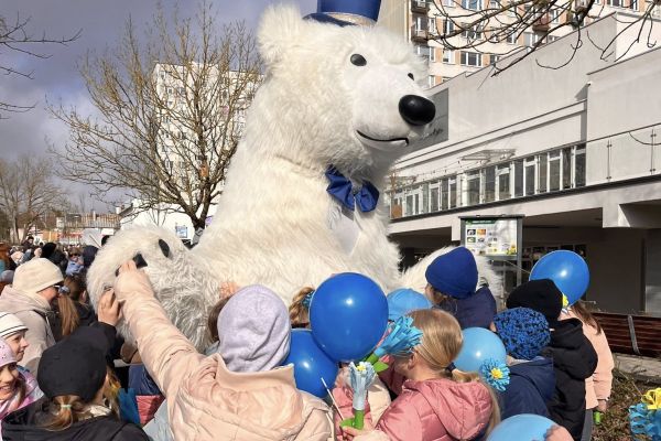 Przemarsz z okazji Światowego Dnia Świadomości Autyzmu