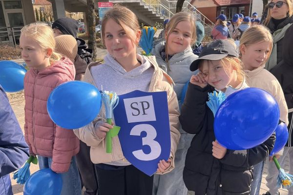 Przemarsz z okazji Światowego Dnia Świadomości Autyzmu